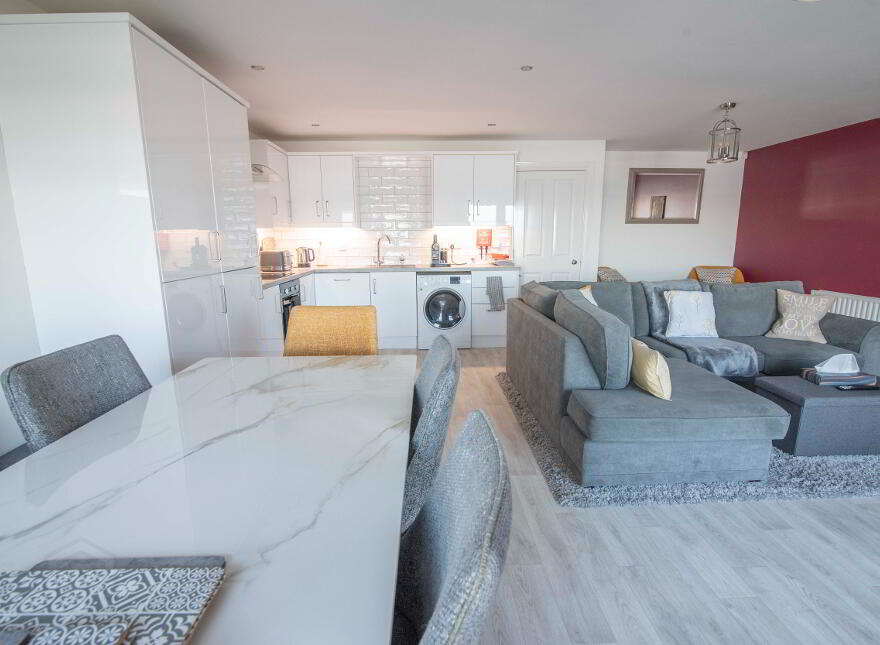 47 West Strand Avenue, Portrush, BT56 8FD