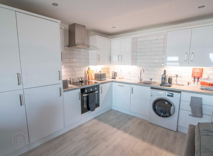 47 West Strand Avenue, Portrush, BT56 8FD