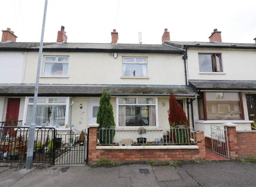 8 Willowholme Crescent, Cregagh Road, Belfast, BT6 8NX photo