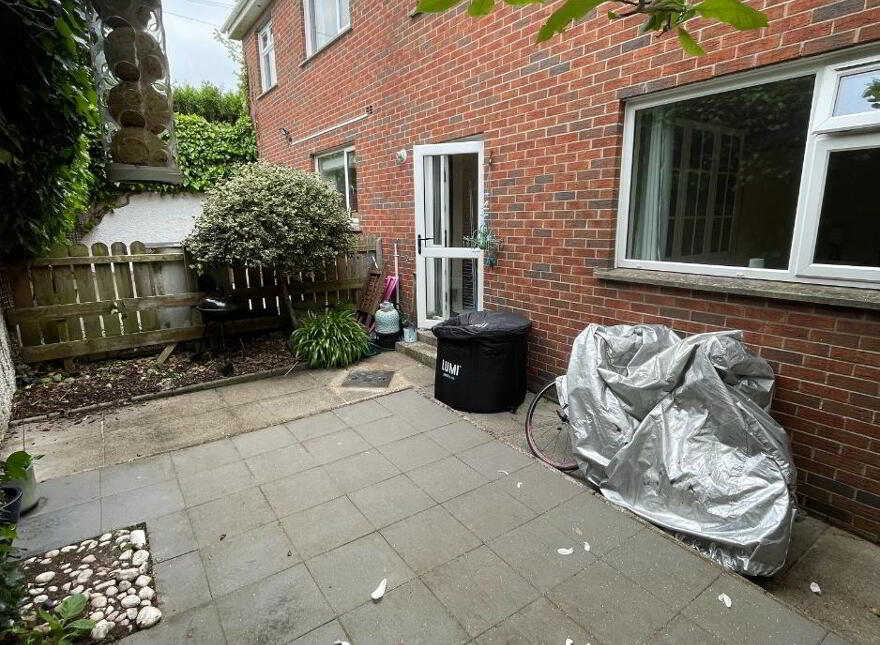 27A Eastleigh Dale, Belfast, BT4 3DT