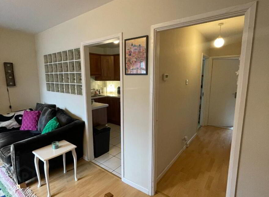 27A Eastleigh Dale, Belfast, BT4 3DT