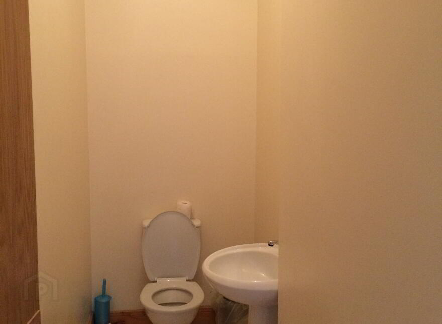 Room 6, 13 Delhi Street, Ormeau Road, Belfast, BT7 3AJ