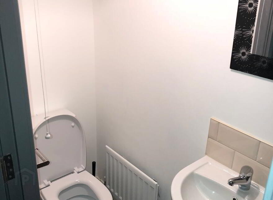 Room 7, 37 Magdela Street, Botanic, Belfast, BT7 1PV