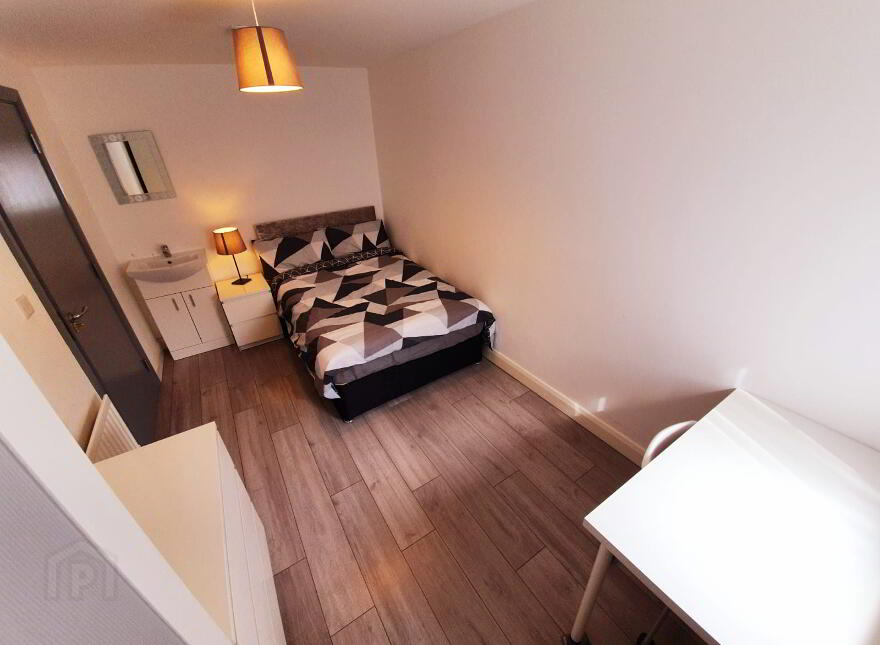 Room 7, 37 Magdela Street, Botanic, Belfast, BT7 1PV