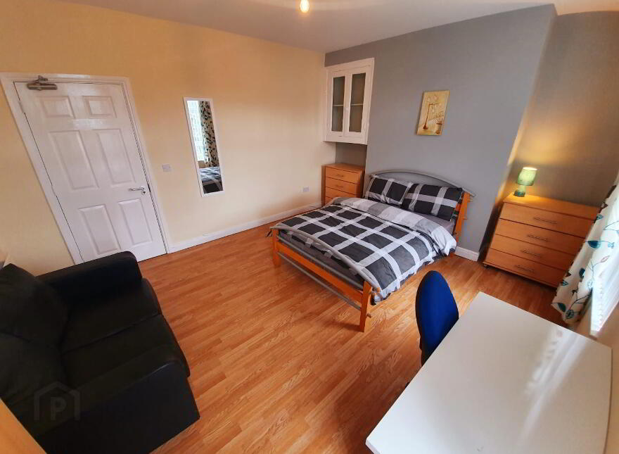 Sandhurst Drive, Stranmillis, Belfast, BT9 5AY