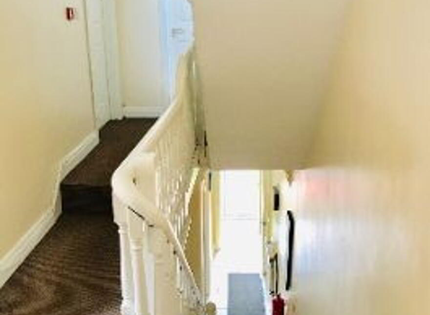 Room 6, 31 Sandhurst Drive, Stranmillis, Belfast, BT9 5AY