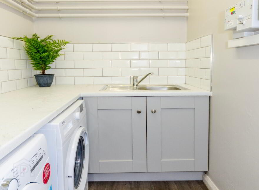 Rooms To Let, 34 Northland Road, Cityside, Londonderry, BT48 7NA