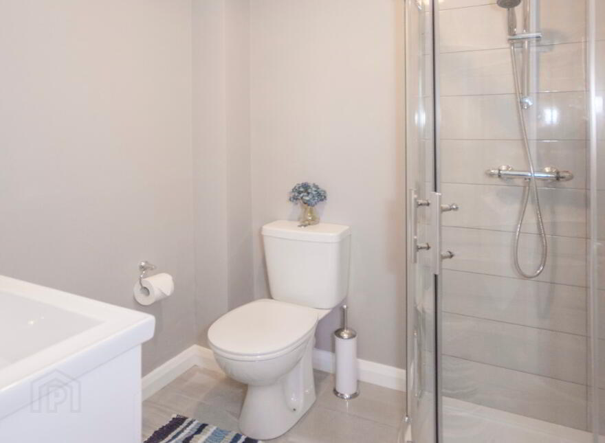 Rooms To Let, 34 Northland Road, Cityside, Londonderry, BT48 7NA