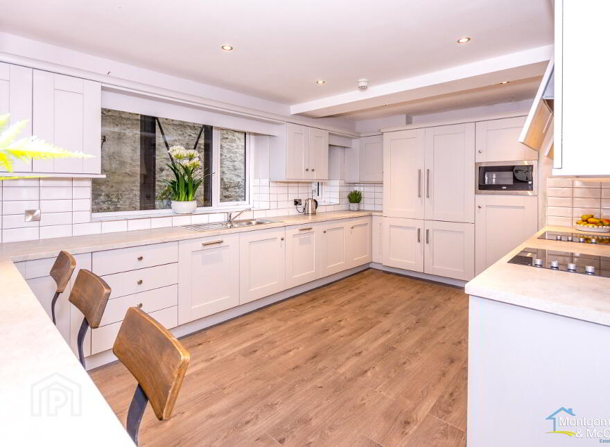 Rooms To Let, 34 Northland Road, Cityside, Londonderry, BT48 7NA