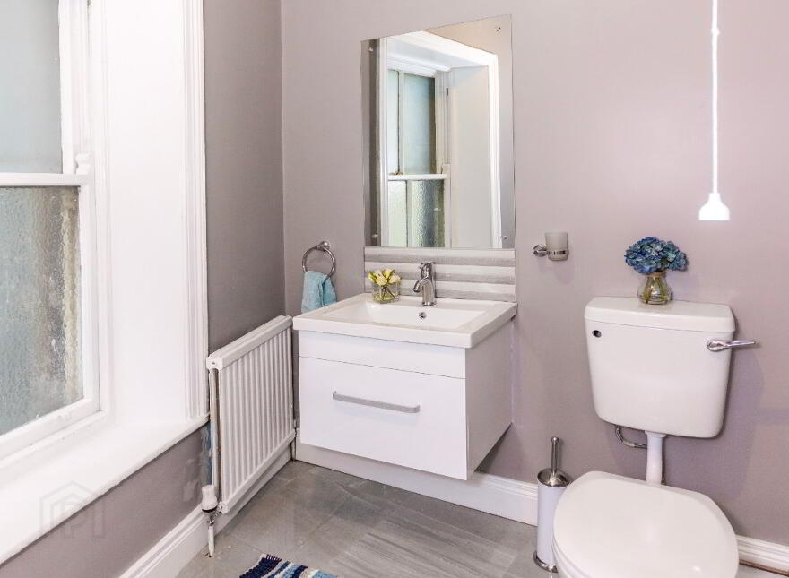 Rooms To Let, 34 Northland Road, Cityside, Londonderry, BT48 7NA