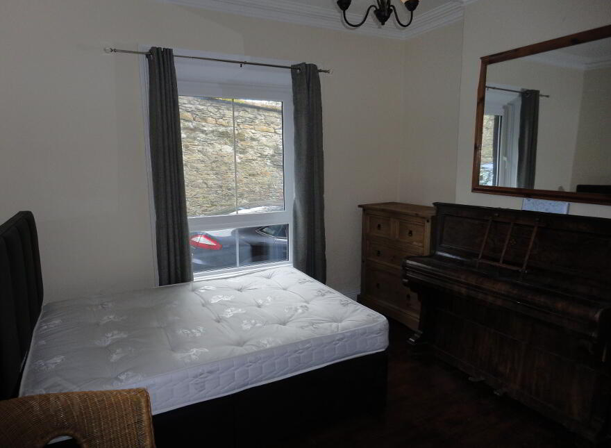 STUDENT ACCOMMODATION, 8 Asylum Road, Derry, BT48 7DX