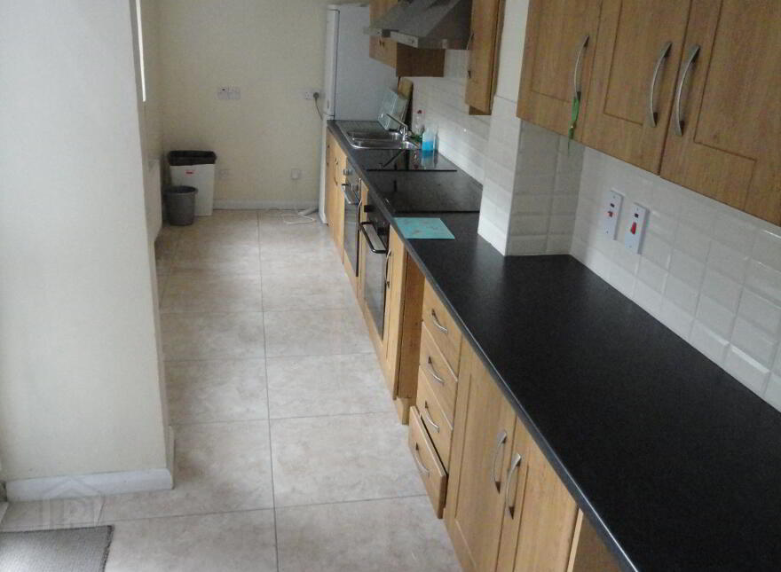 STUDENT ACCOMMODATION, 8 Asylum Road, Derry, BT48 7DX photo