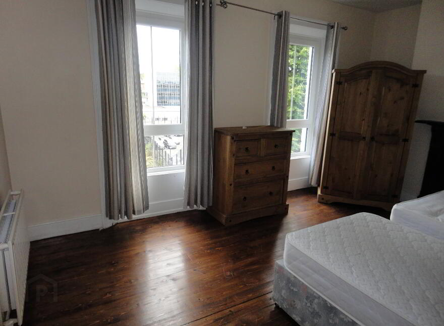 STUDENT ACCOMMODATION, 8 Asylum Road, Derry, BT48 7DX
