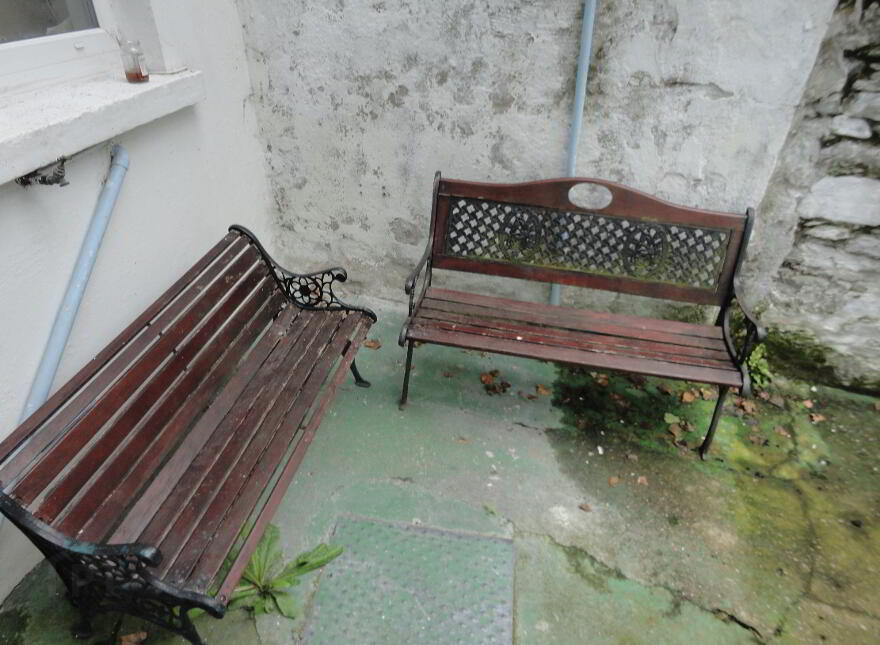 STUDENT ACCOMMODATION, 8 Asylum Road, Derry, BT48 7DX