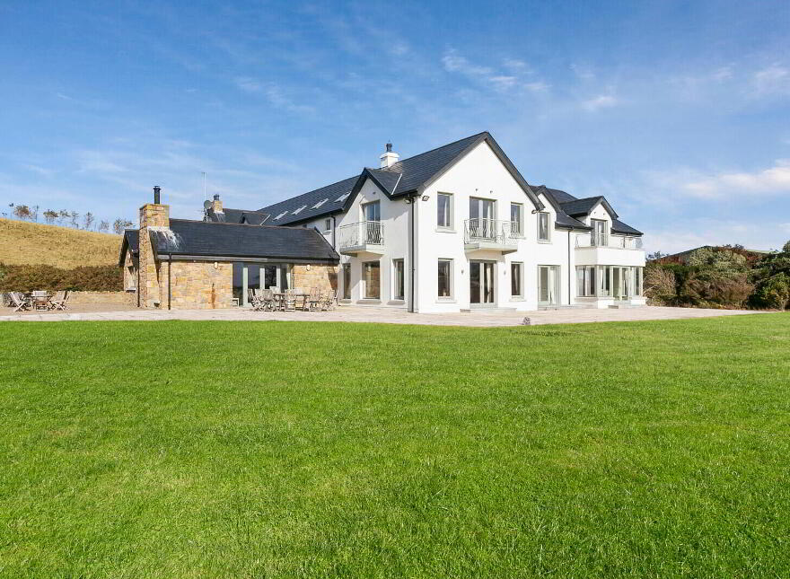 Ballyurnanellan House, 84a Newtownards Road, Greyabbey, Newtownards, BT22 2QJ
