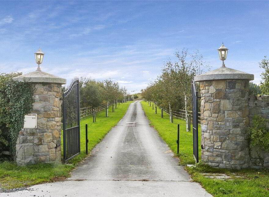 Ballyurnanellan House, 84a Newtownards Road, Greyabbey, Newtownards, BT22 2QJ