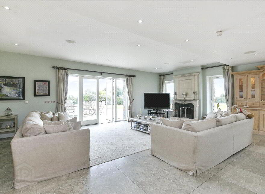 Ballyurnanellan House, 84a Newtownards Road, Greyabbey, Newtownards, BT22 2QJ