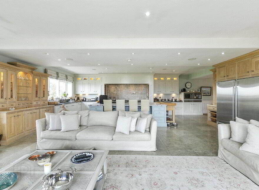 Ballyurnanellan House, 84a Newtownards Road, Greyabbey, Newtownards, BT22 2QJ