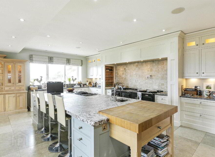 Ballyurnanellan House, 84a Newtownards Road, Greyabbey, Newtownards, BT22 2QJ