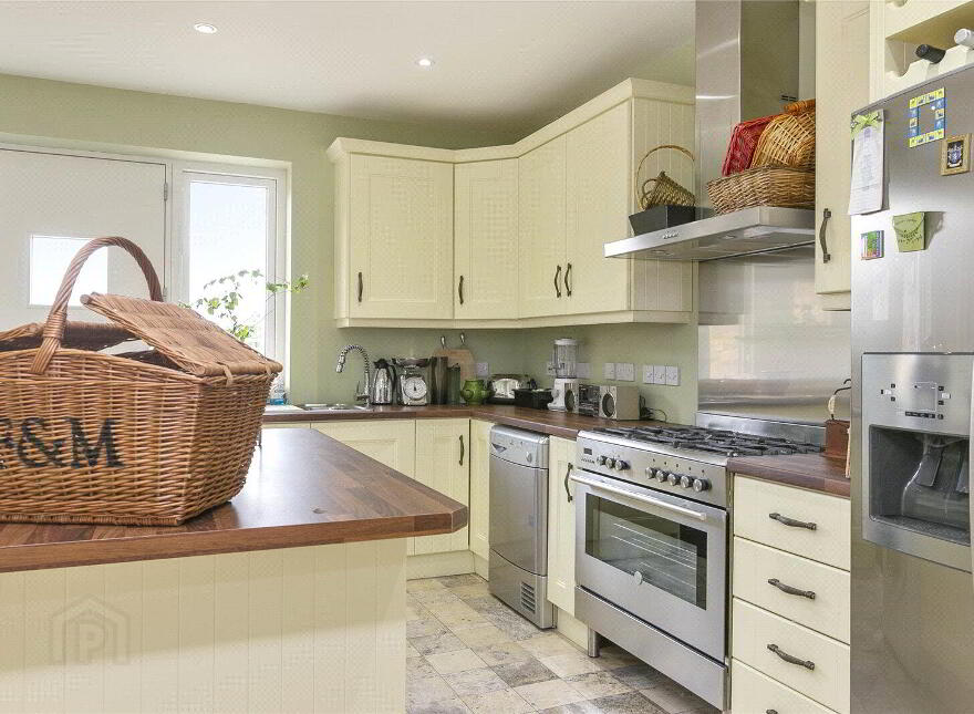 Ballyurnanellan House, 84a Newtownards Road, Greyabbey, Newtownards, BT22 2QJ