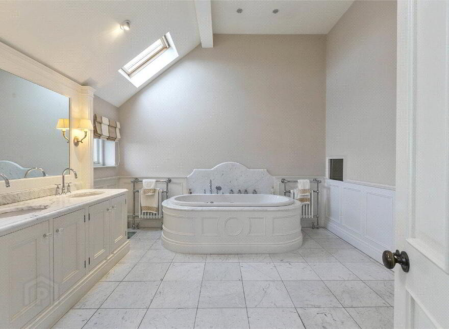 Ballyurnanellan House, 84a Newtownards Road, Greyabbey, Newtownards, BT22 2QJ
