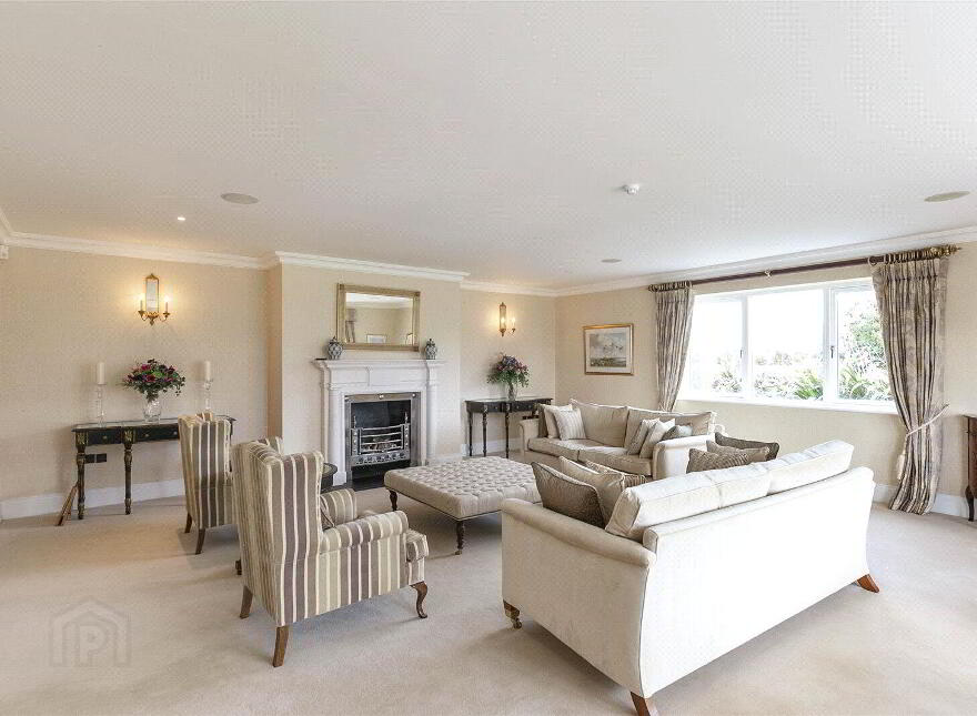 Ballyurnanellan House, 84a Newtownards Road, Greyabbey, Newtownards, BT22 2QJ