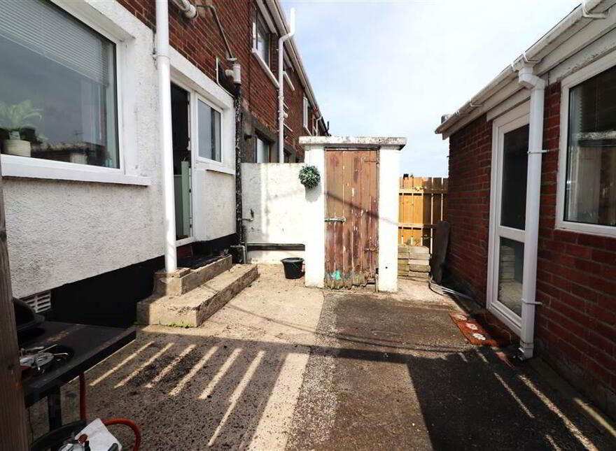 30 Brookvale Rise, Lisburn, BT28 1DE