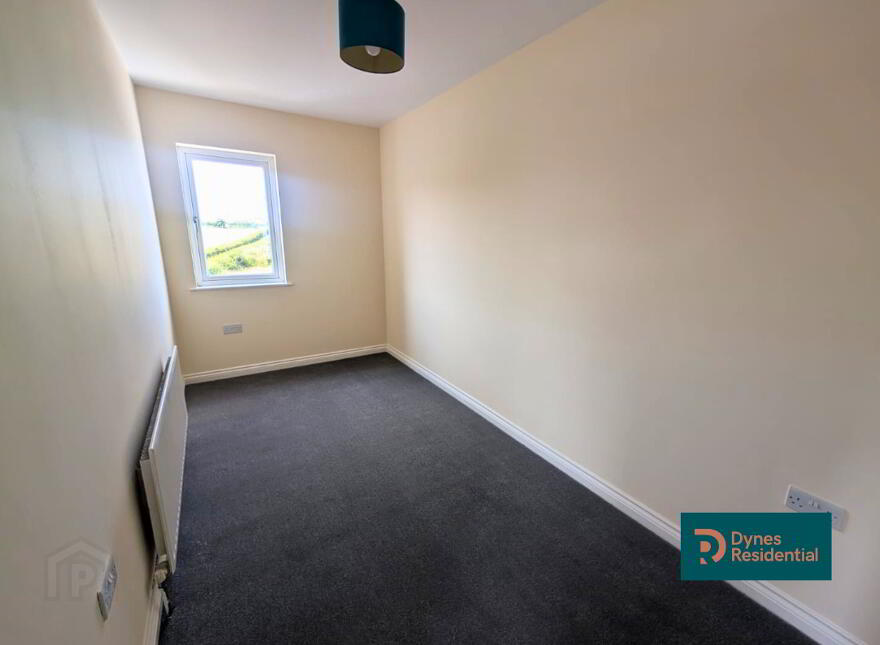 83 Newtownards Road, Donaghadee, BT21 0PT