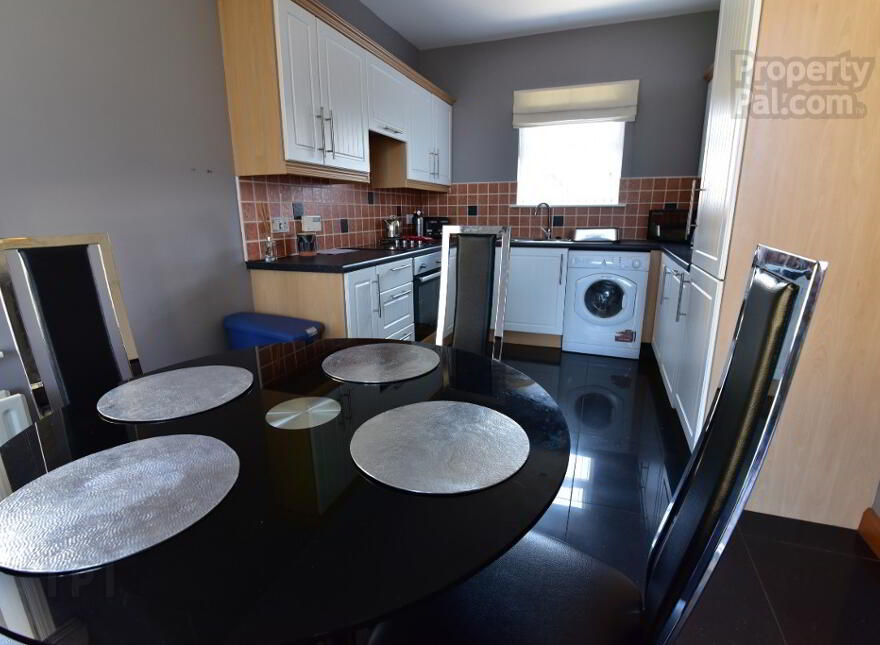 18 Lissadell Mews (Student Let), Portstewart, BT55 7RW