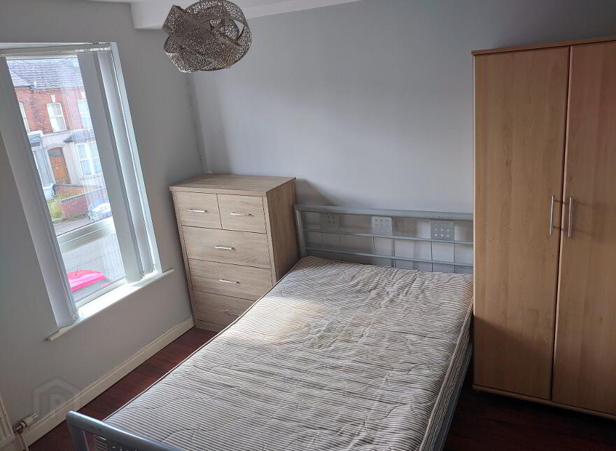 71 Tates Avenue, Belfast, BT9 7BZ
