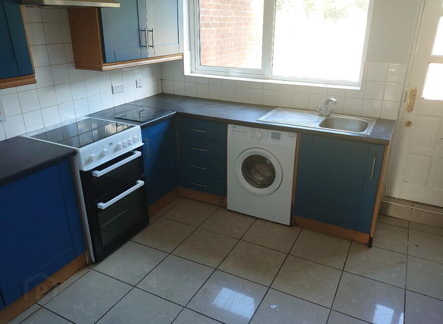71 Tates Avenue, Belfast, BT9 7BZ