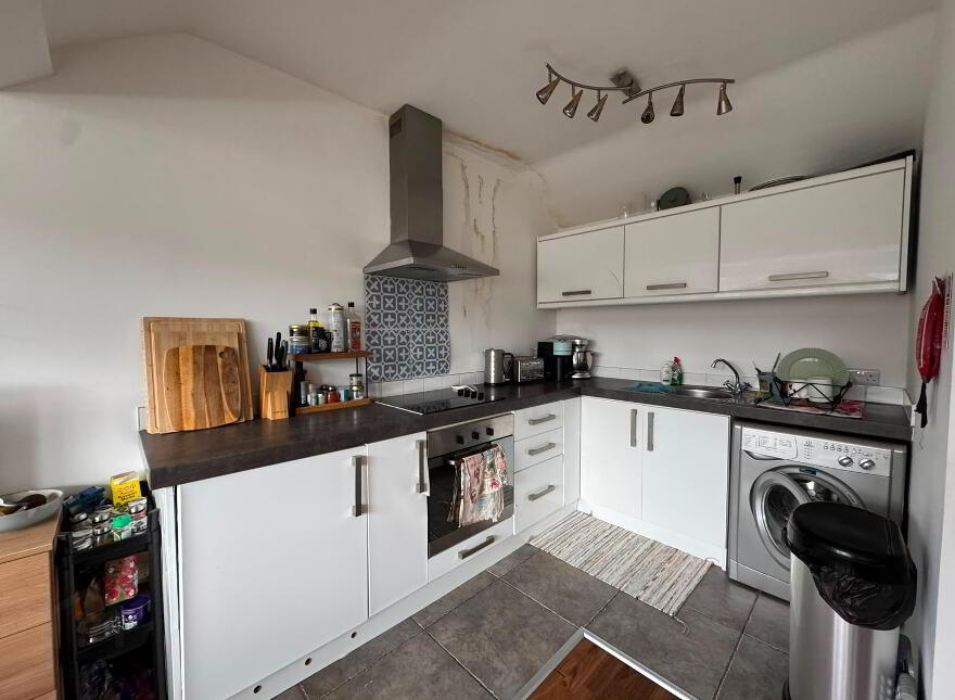 Apt 3, 7 Dunluce Avenue, Belfast, BT9 7AW