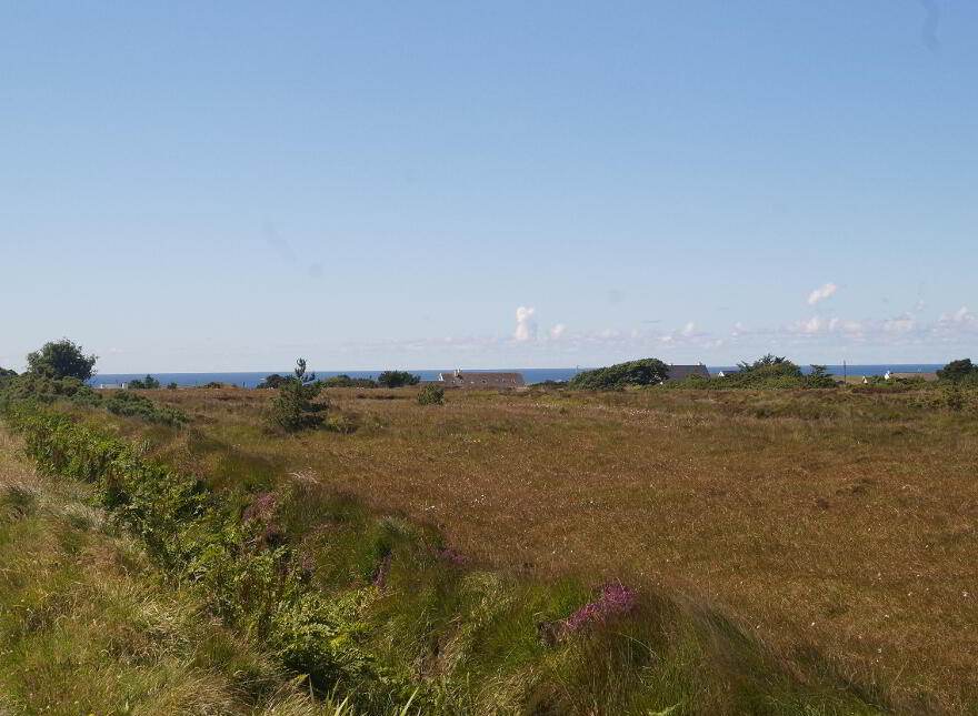 Upper Carrickboyle, Sites, Derrybeg