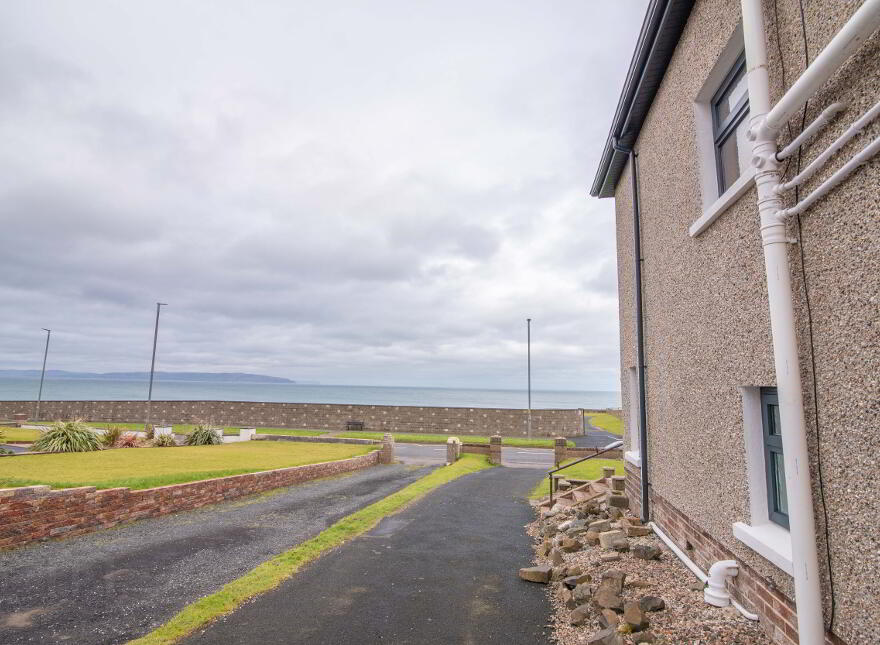 37 Strand Road, Portstewart, BT55 7LU