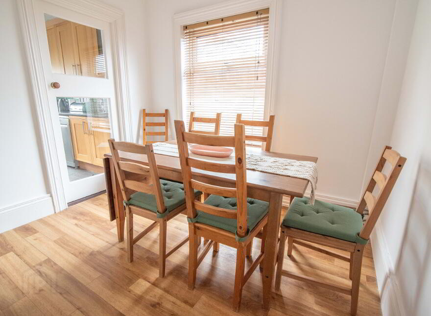 37 Strand Road, Portstewart, BT55 7LU