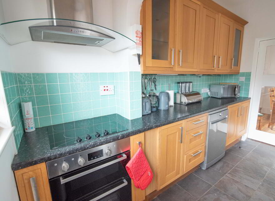 37 Strand Road, Portstewart, BT55 7LU