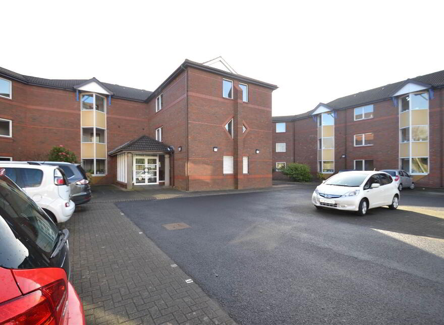Apt13, Lyndhurst Court, Bangor, BT19 1AP