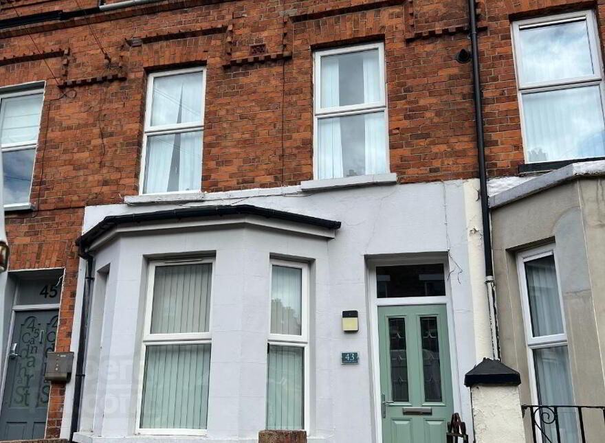 Room 1, 43 Candahar Street, (refurbished Serviced Room), Belfast, BT7 3AR photo