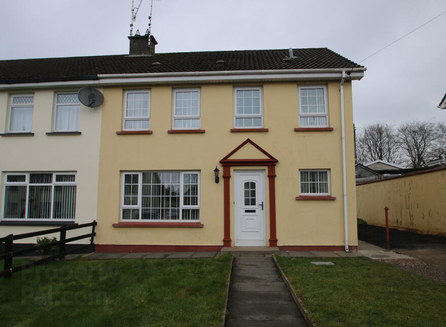 8 Castle Villas, Cookstown, BT80 8JE photo