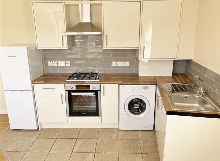 Apartment 9 202 206 Albertbridge Road, Belfast, BT5 4GY