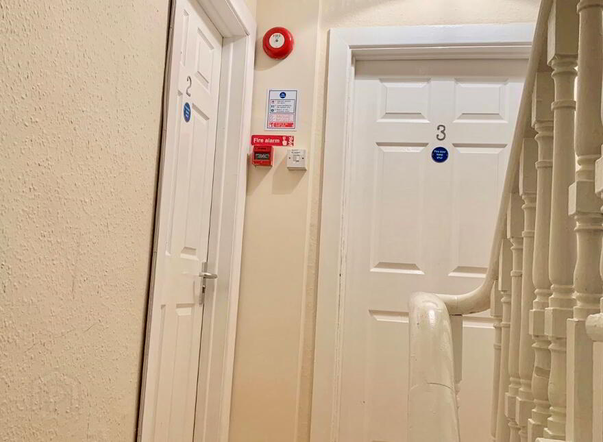 En-Suite Room 2, 115 Cavehill Road, North Belfast, BT15 5BJ