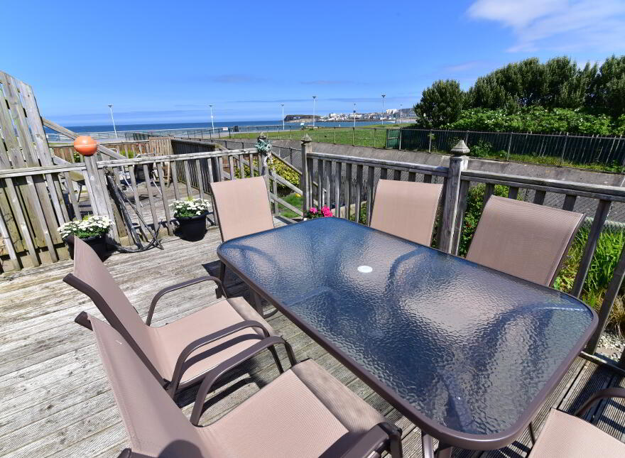 4 Brookvale Terrace, Portrush, BT56 8EY
