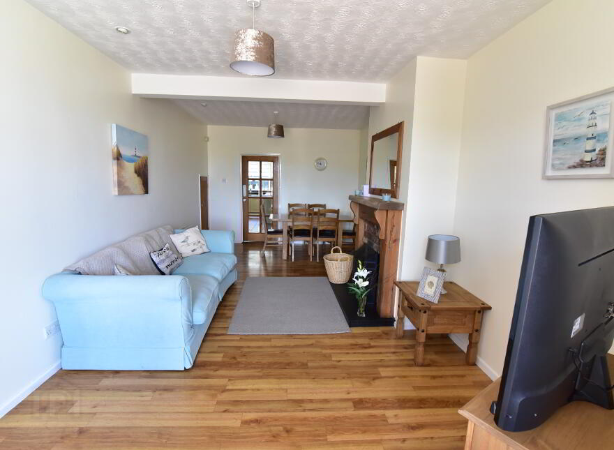 4 Brookvale Terrace, Portrush, BT56 8EY