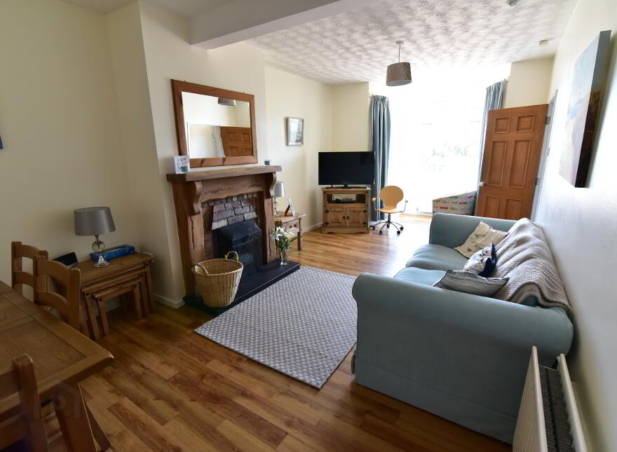 4 Brookvale Terrace, Portrush, BT56 8EY