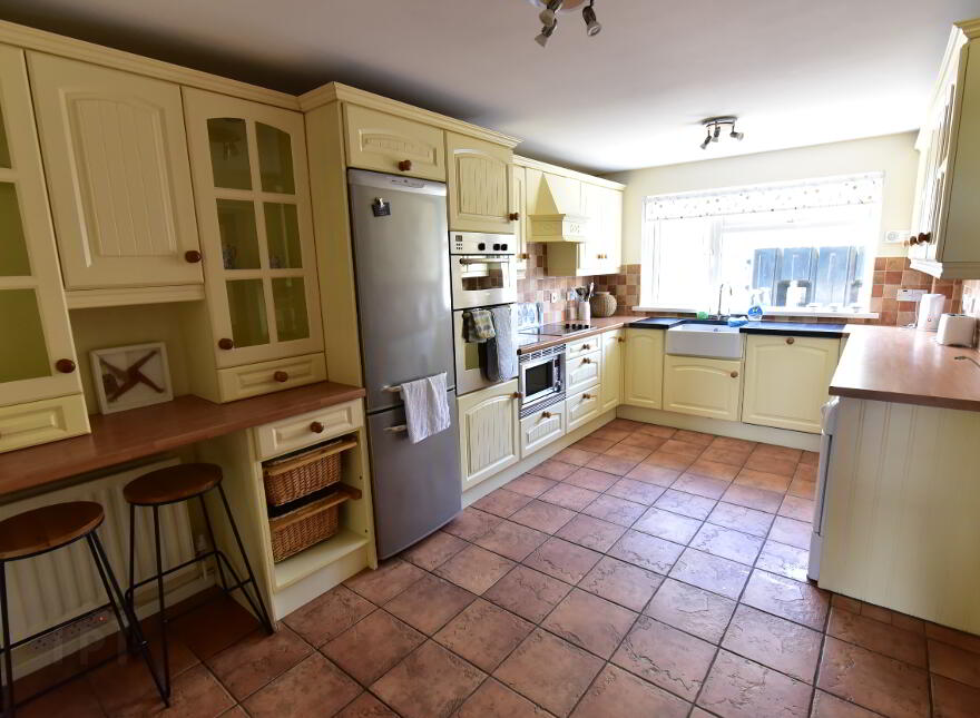 4 Brookvale Terrace, Portrush, BT56 8EY