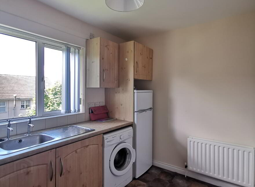 80A Rossdale, Londonderry, BT47 5RD