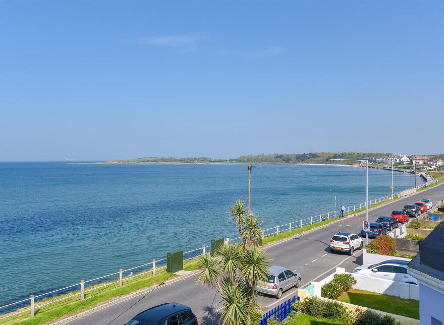 16 Ballyholme Esplanade, Bangor, BT20 5LZ
