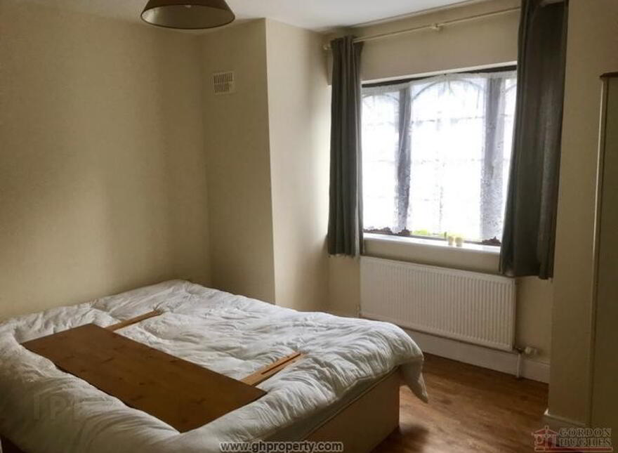 No 8 Clements Court, Lough Rynn Estate, Mohill, N41R123