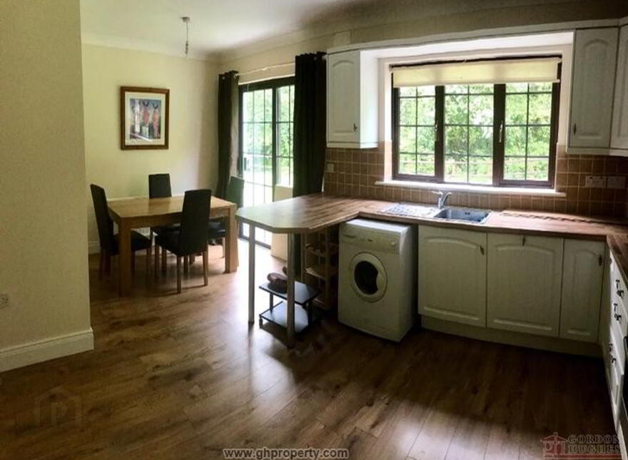 No 8 Clements Court, Lough Rynn Estate, Mohill, N41R123
