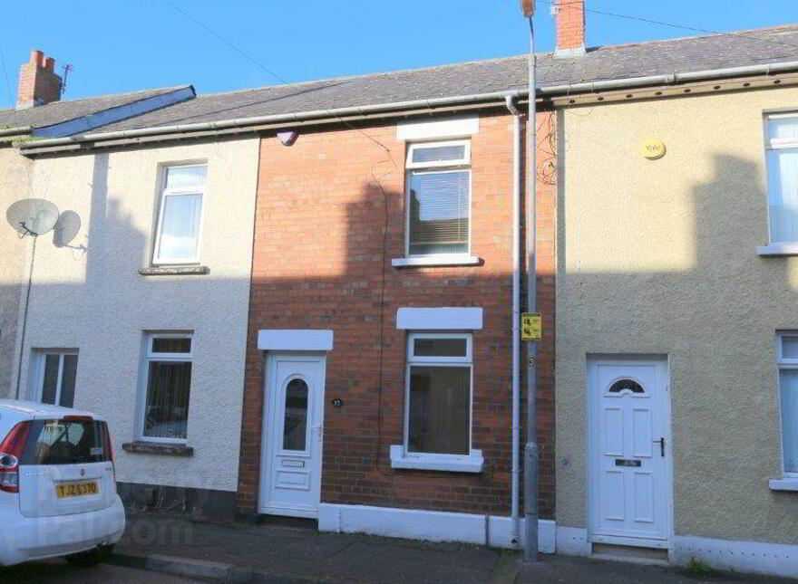 37 Castlereagh Parade, Belfast, BT5 5GT photo